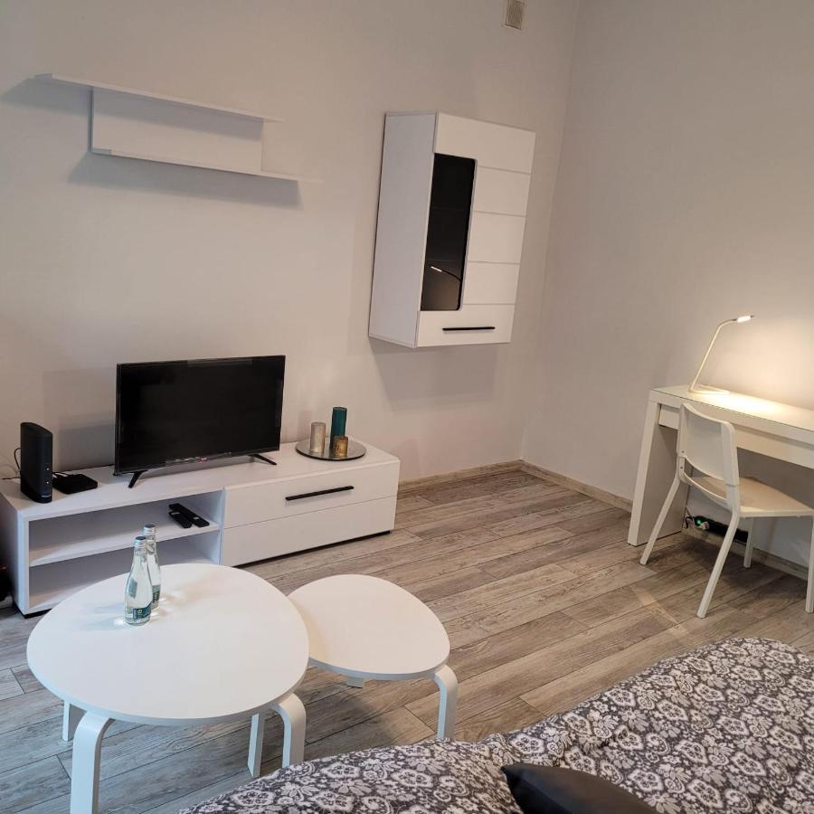 Apartament Tuwima Zabrze Esterno foto