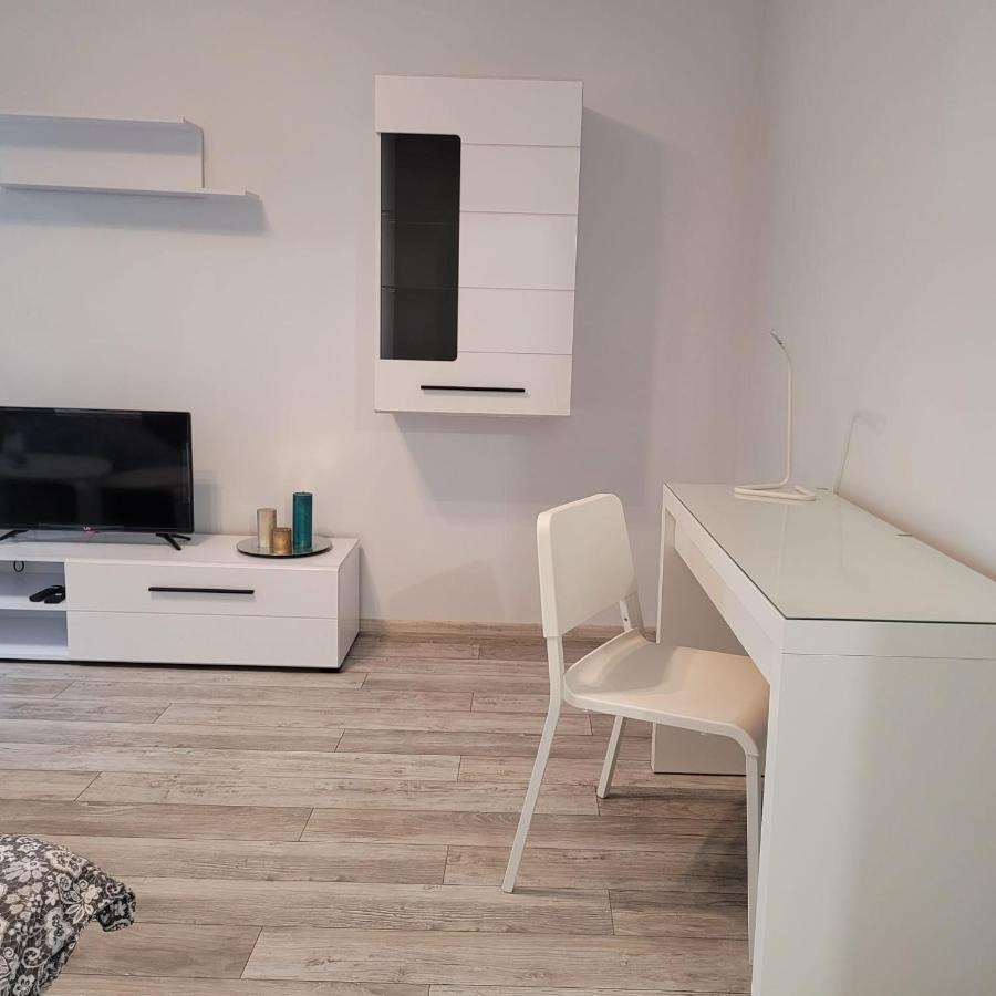 Apartament Tuwima Zabrze Esterno foto