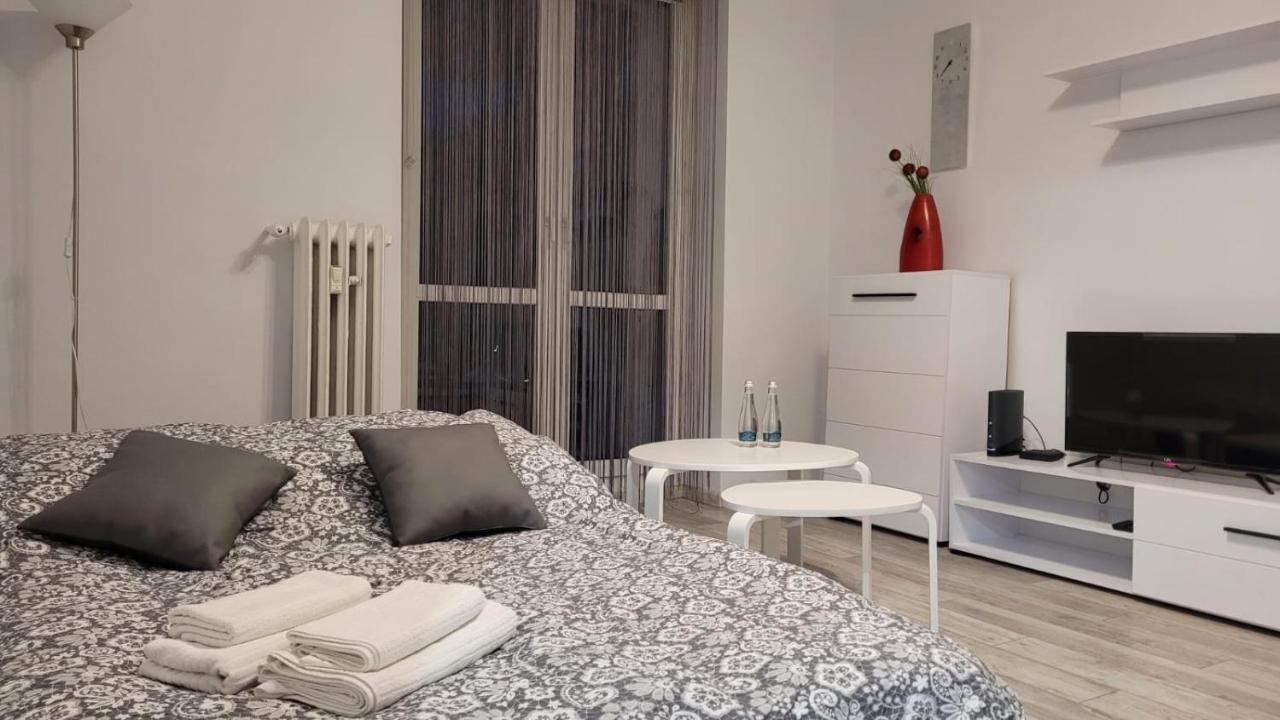 Apartament Tuwima Zabrze Esterno foto